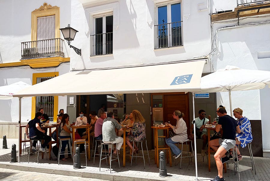 Street shot of restaurant